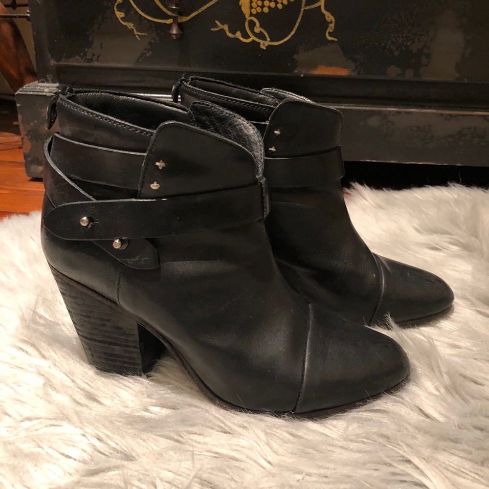 Rag & Bone Harlow Ankle Boot in Black, Size 38